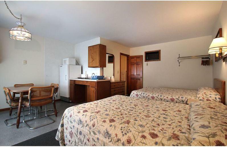 Dolphyn Motel Hampton Luaran gambar
